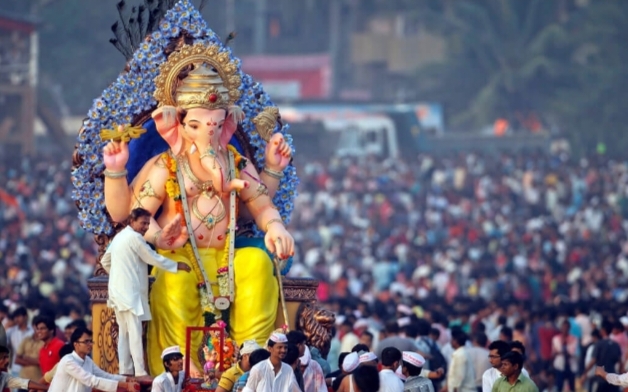 விநாயகர் சதுர்த்தி நாளில் விநாயகரை வழிபட்டு அருள் பெறுவோம்